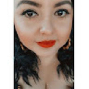 Meet your Posher, Elizabeth hernandez